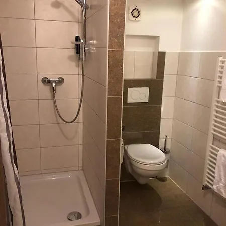 Isabella 3* Frankfurt nad Menem