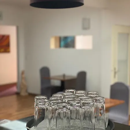 Isabella 3* Frankfurt nad Menem